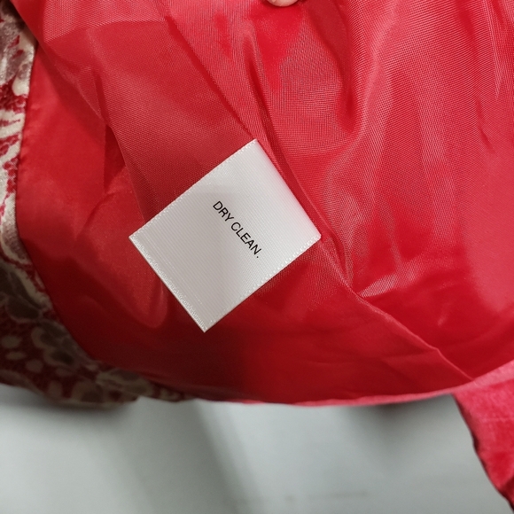 Apostrophe Red Velvet Fully Lined One Button Front Blazer Size 6 - Picture 9 of 10